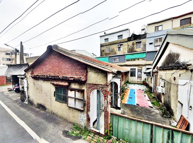 台南關廟透天拍賣-2