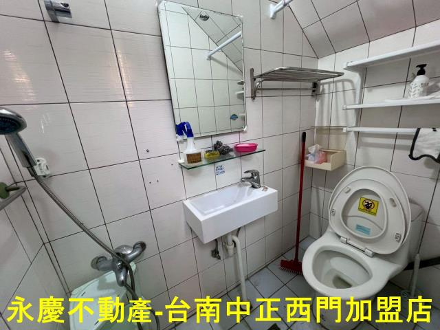 台南安平透天-13