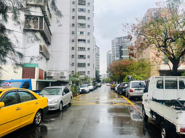 西屯大樓拍賣-9