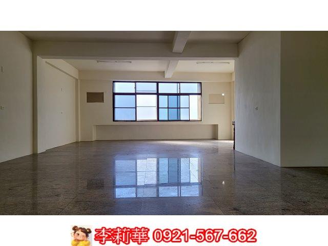 台南新市店面-7