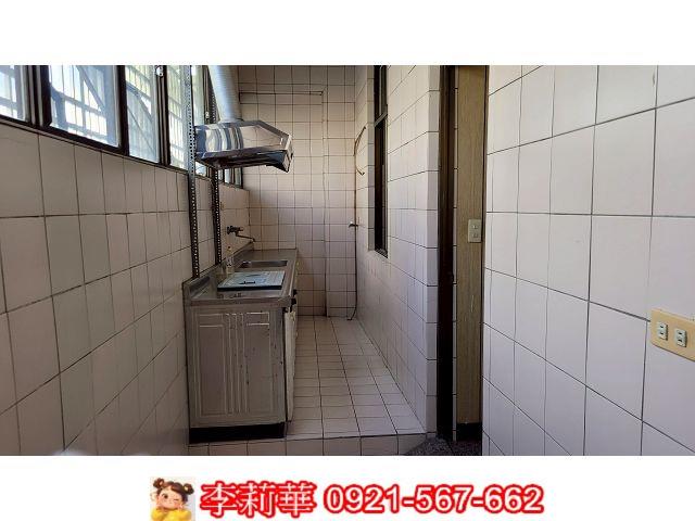 台南新市店面-9