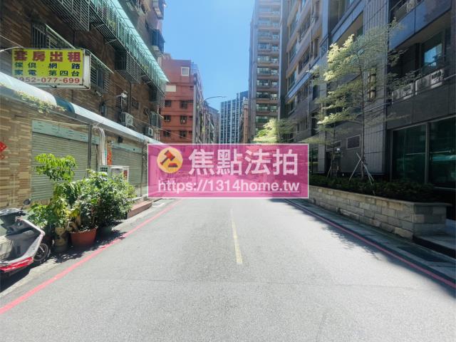 蘆洲華廈法拍-10