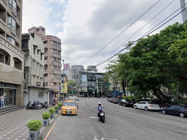 板橋大樓法拍-4