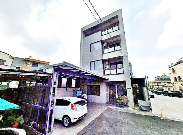 新市區永就透天別墅