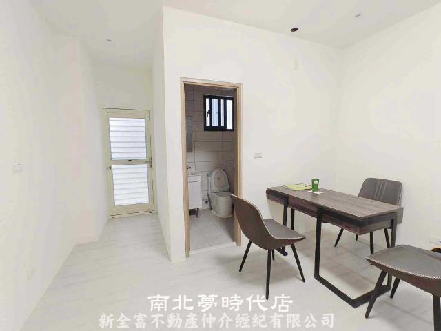 台南東區透天-8