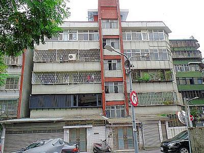 台北松山公寓法拍-1