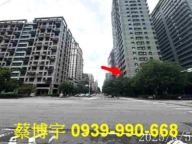 七期由鉅藏玉法拍屋