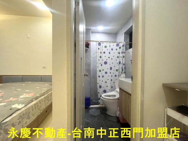 台南東區透天-8