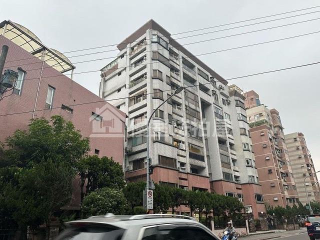 內湖法拍華廈-1