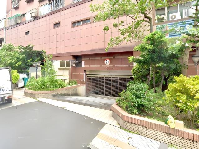 新北中和大樓法拍-10