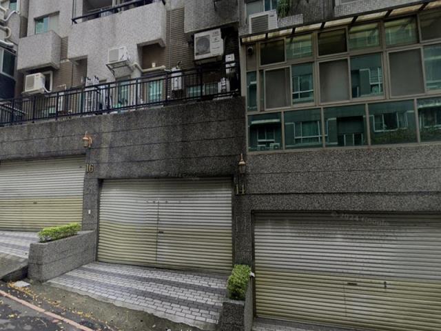 新北淡水法拍透天-4