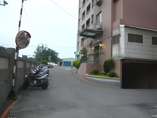 桃園平鎮法拍大樓-5